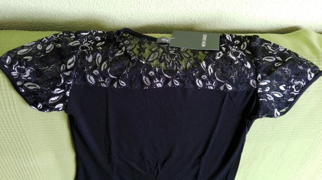 Camiseta encaje nueva.