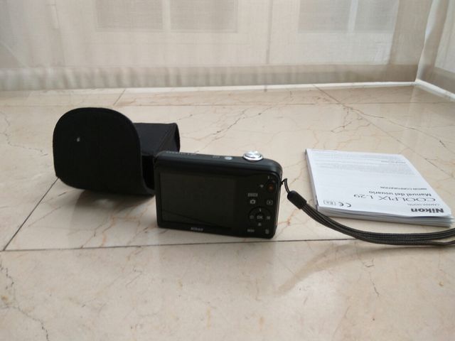 Nikon coolpix l29 de segunda mano por 20 € en Sevilla en WALLAPOP