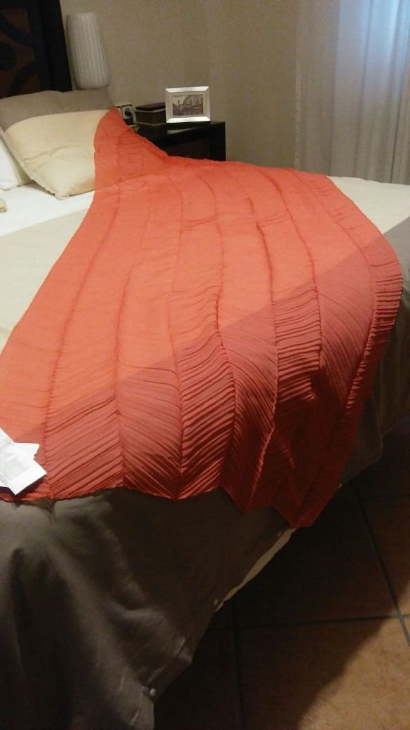 Pañuelo señora coral nuevo.