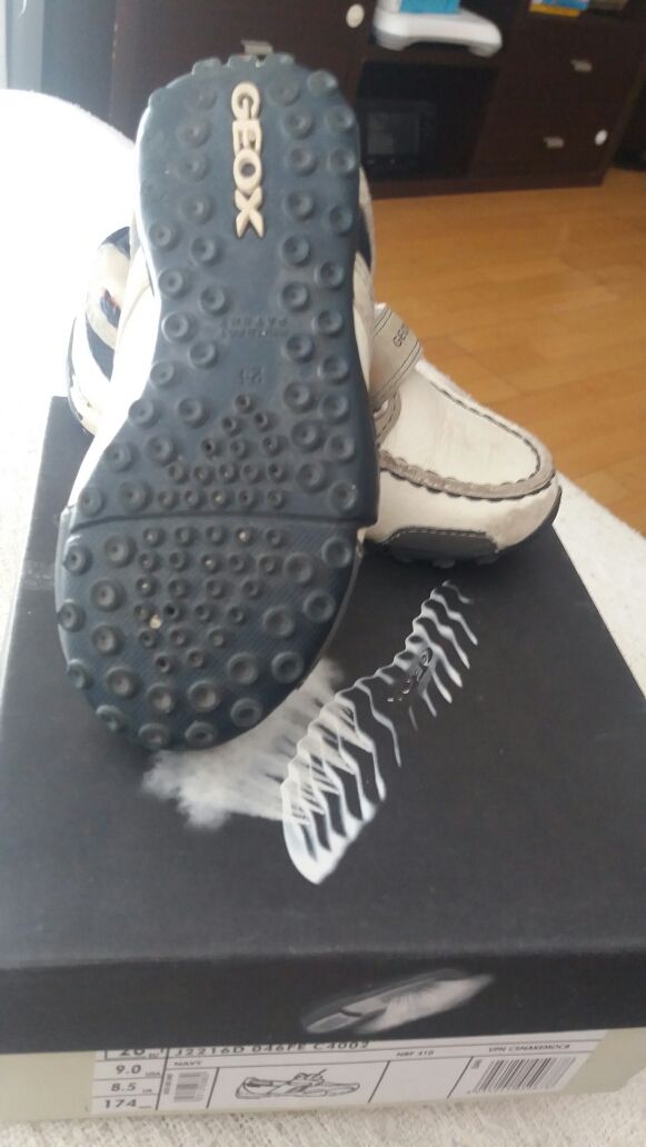 Zapatos GEOX Talla 24 nuevos!!!