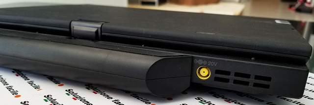 * Lenovo ThinkPad X220T TABLET *