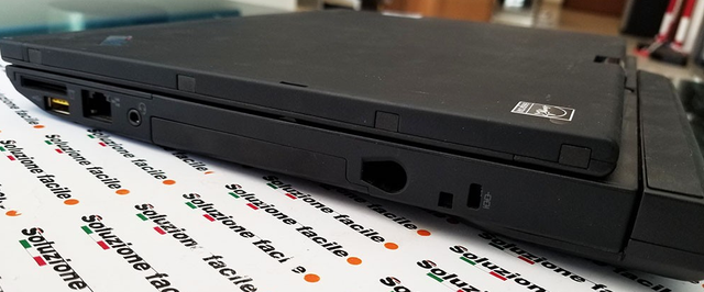 * Lenovo ThinkPad X220T TABLET *