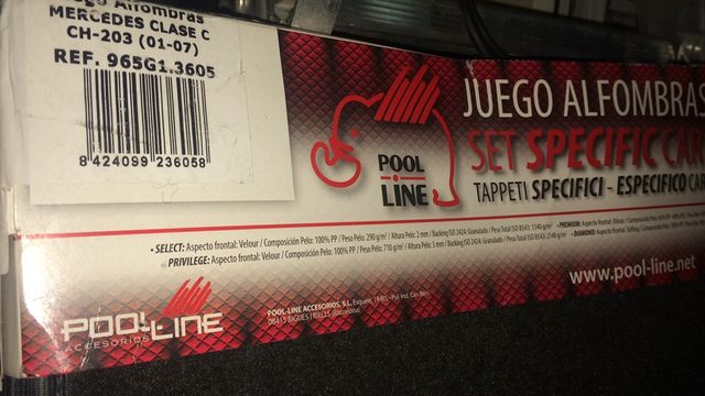 Alfombrillas negras mercedes c