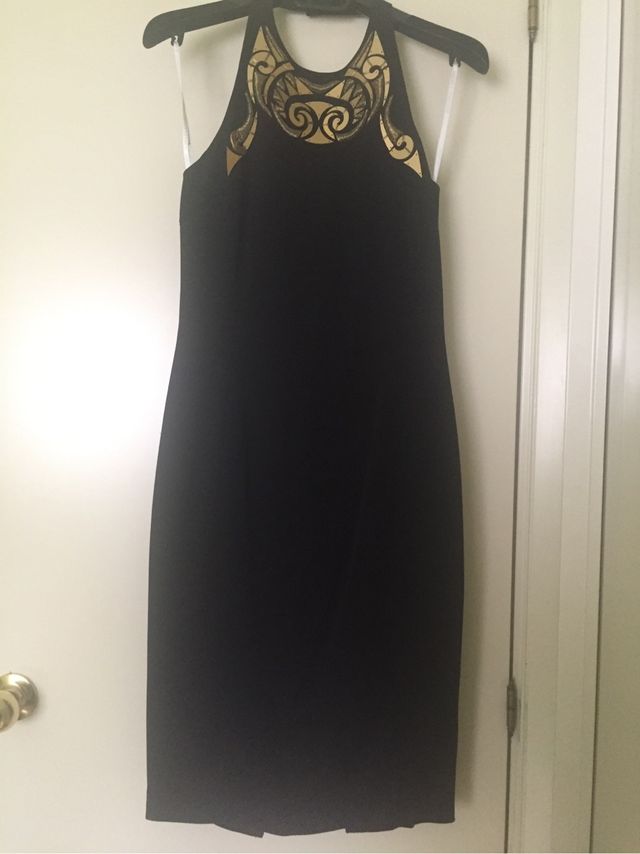 Vestido de Versace da menos talla es una M