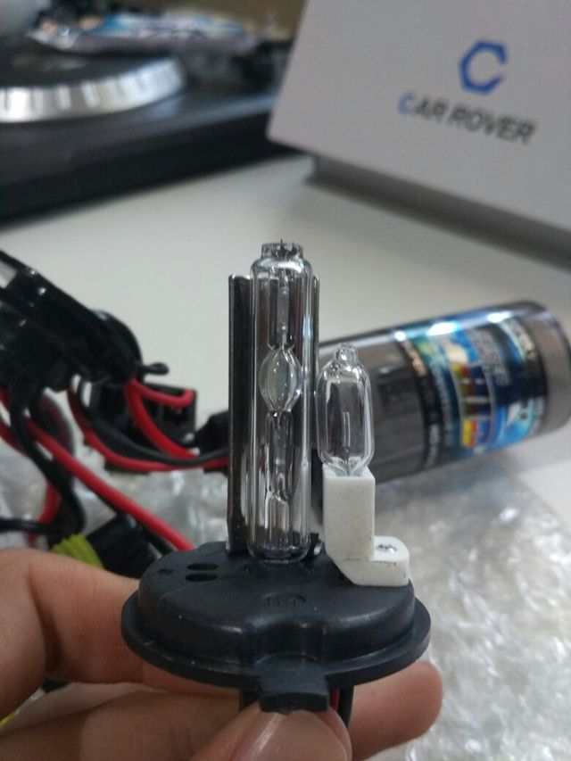 Bombillas xenon H4 5000k 75W Nuevas