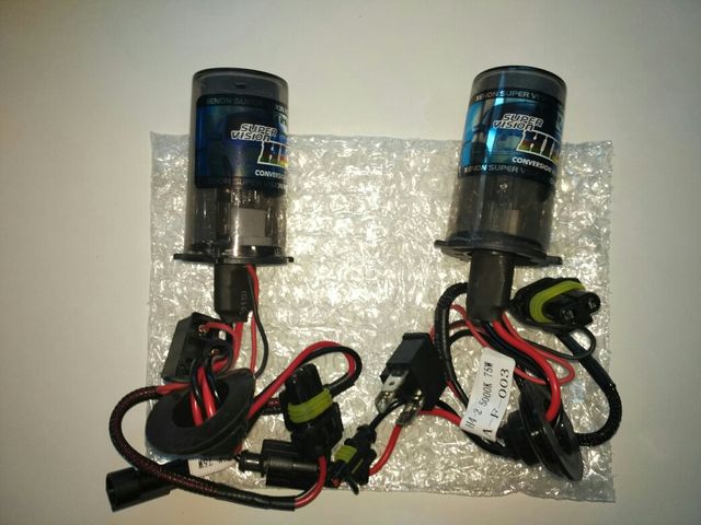 Bombillas xenon H4 5000k 75W Nuevas