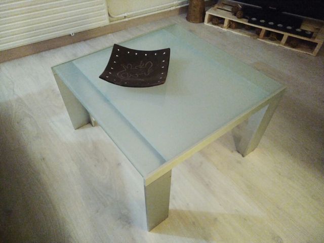 Tauleta menjador de vidre opac