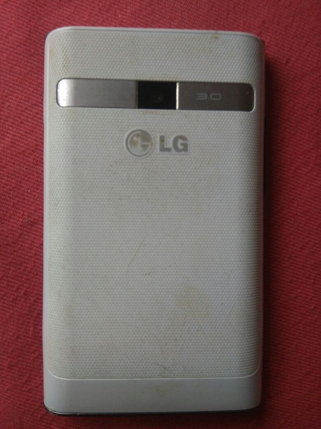 Lg E 400