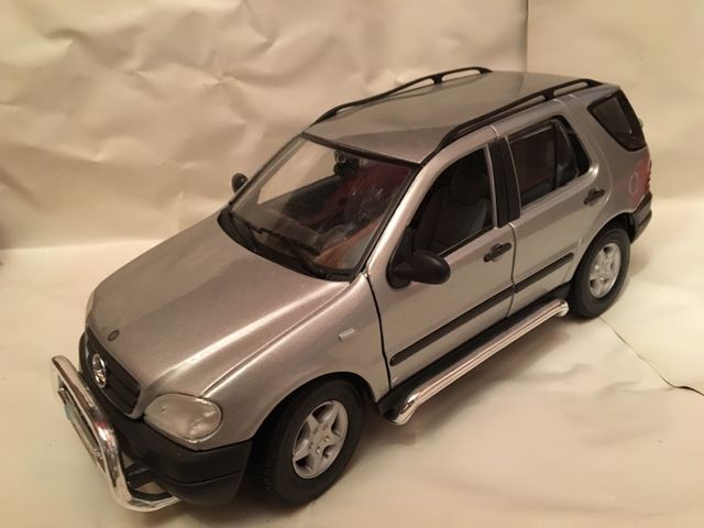 Coleccionismo Coche escala 1/18 mercedes