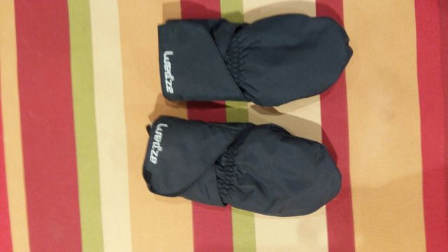 Mono de esquiar unisex y guantes a juego