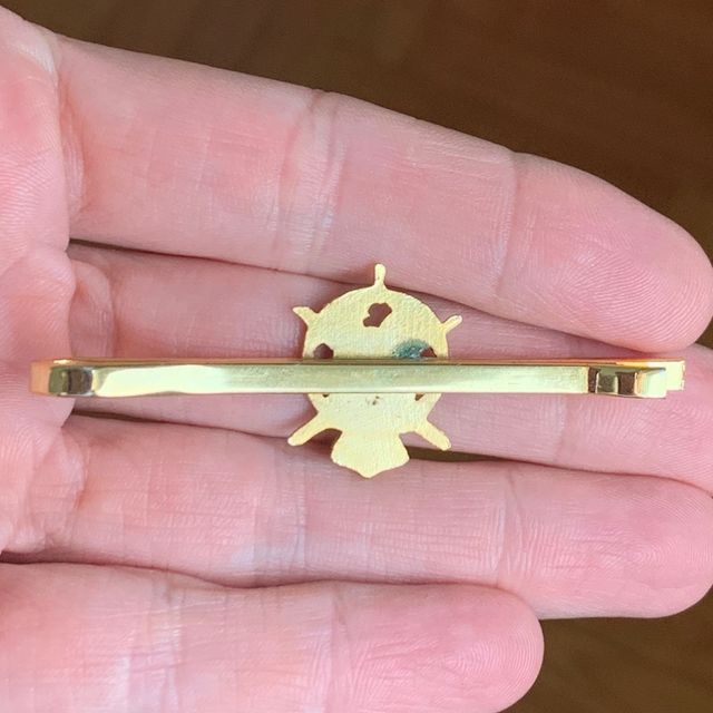 Pasador corbata escudo Casa Real