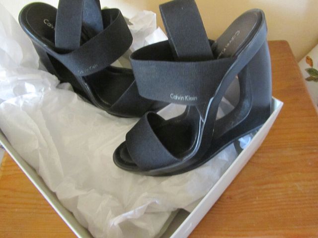 Sandali Calvin Klein, nuovi, T, 38 per l'estate