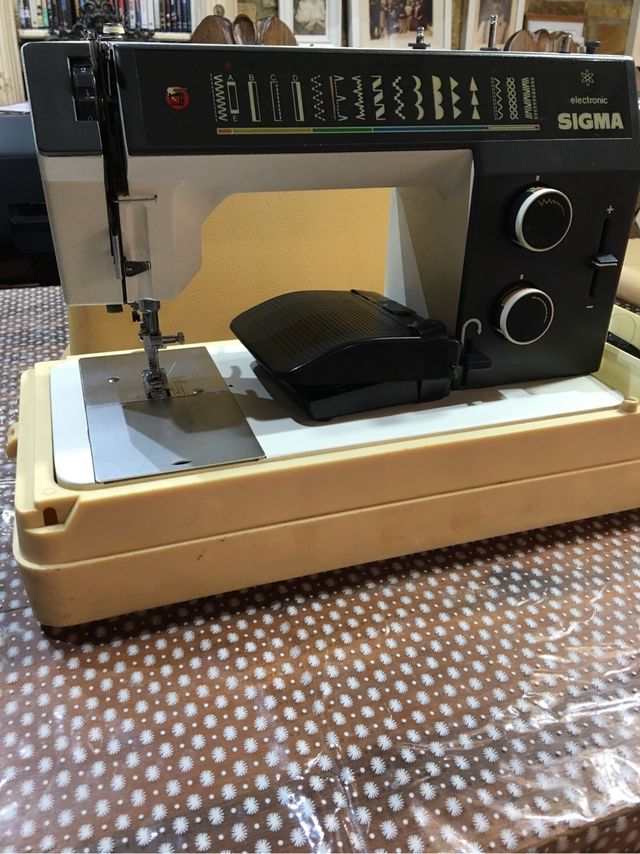 Máquina De Coser Sigma De Segunda Mano Por 180 En Los Barrios En Wallapop