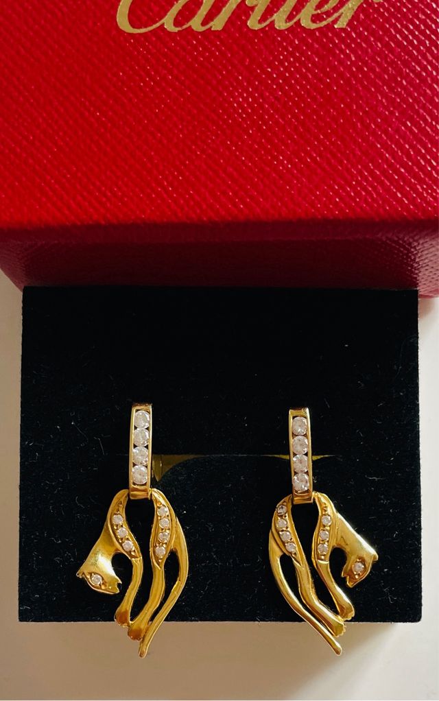 Pendientes estilo cartier.