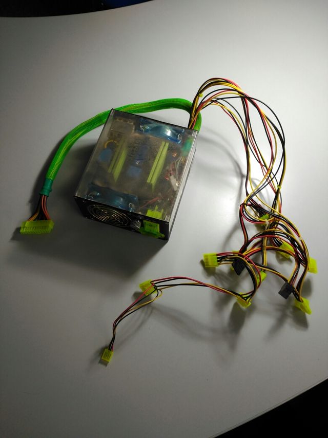 Fuente de Alimentación