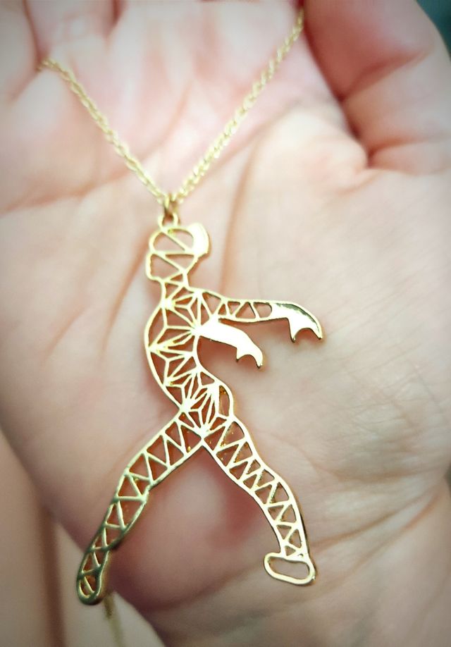 Colgante Gimnasta dorado