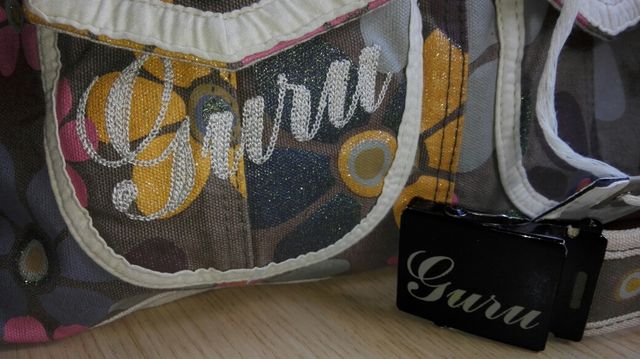 bolso+cinturon guru nuevo con etiqueta