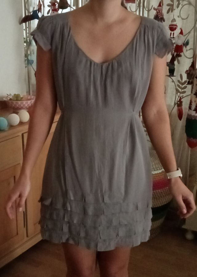 Vestido de seda.