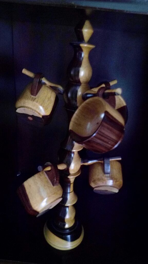 juego de  café de madera,  se puede tomar cafe