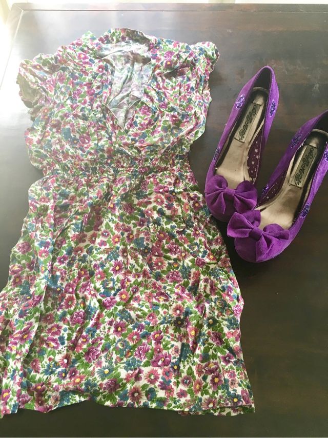 Vestido y zapatos se puede por separado