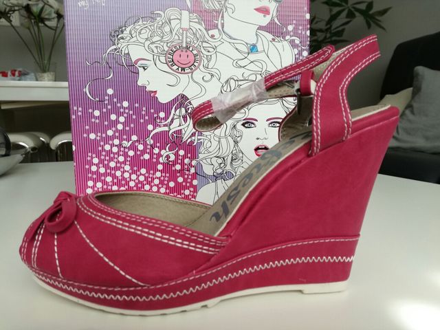 sandalia de cuña .talla 37