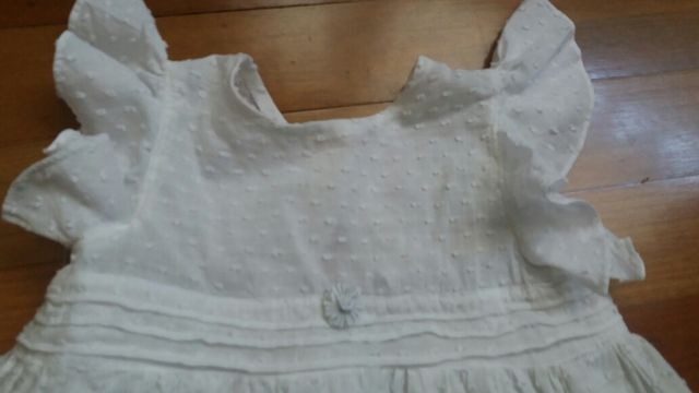 Vestido de niña. Ideal para ceremonia.Hecho a mano