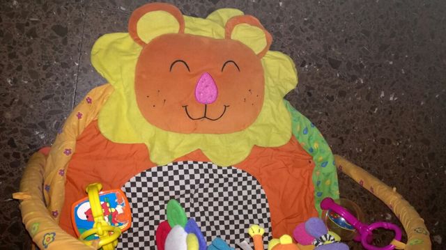 Mantita actividades bebe