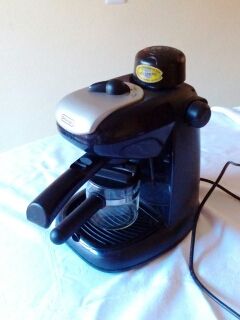 Piezas de cafetera DeLonghi de segunda mano por 1 EUR en Talavera de la  Reina en WALLAPOP