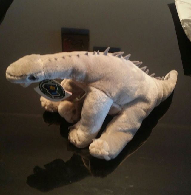 Peluche dinosaurio