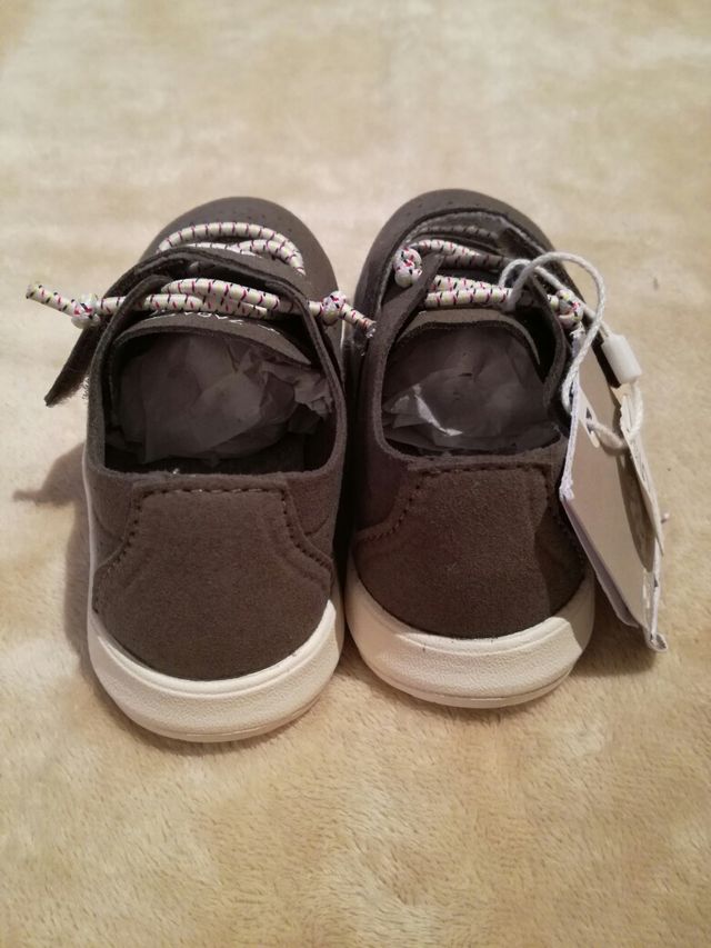 Bambas bebé niño de Zara núm.20 SIN ESTRENAR!!!