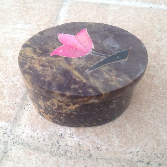 Cajita Pastillero Joyero De Onix Y Nácar Antigua