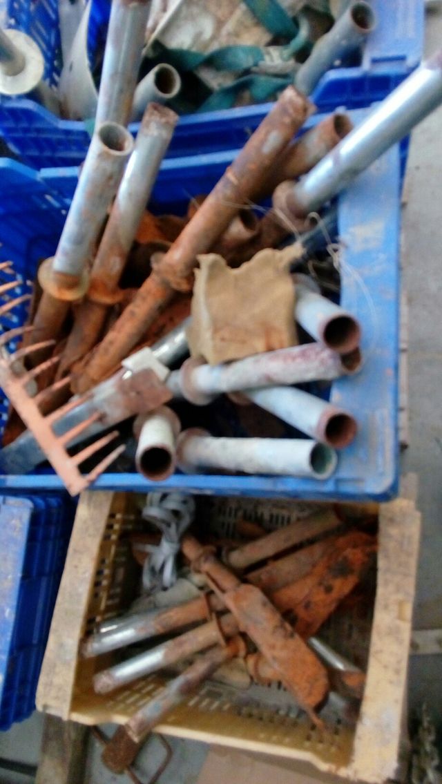 sistema articulado para encofrar apoyar puntales