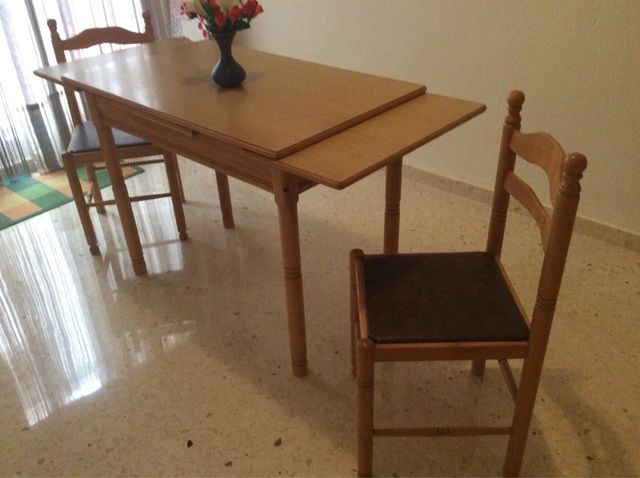 Mesa y sillas de cocina de segunda mano por 75 € en Catarroja en ... Mesa y sillas de cocina de segunda mano por 75 € en Catarroja en ...