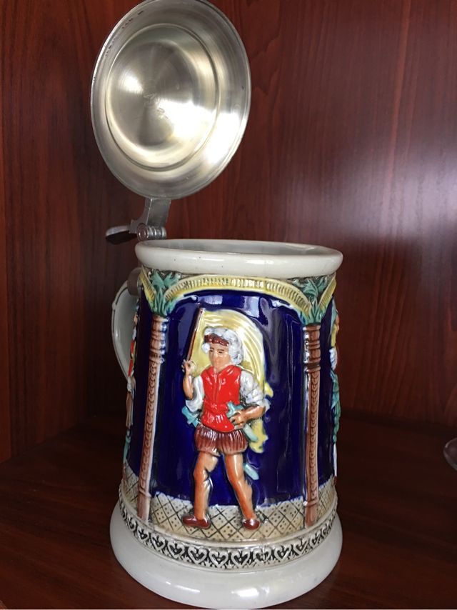 Jarra de cerveza porcelana alemana