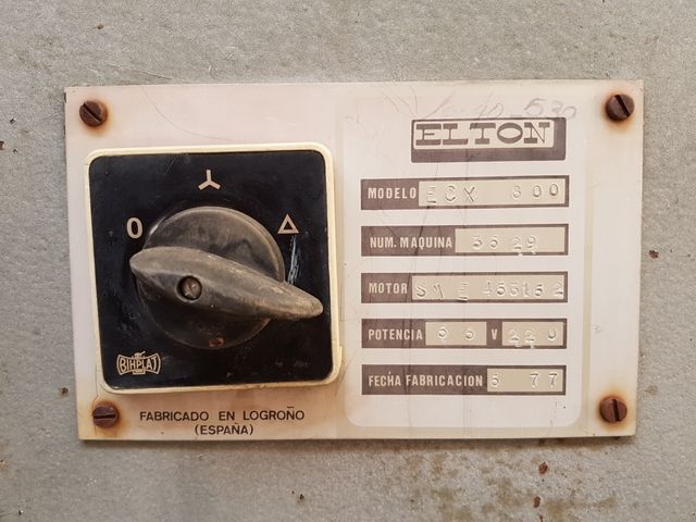 Máquina de coser ALFA