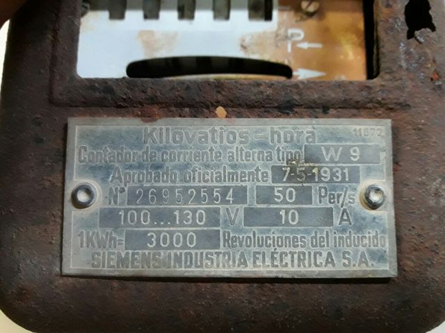 Contador de luz Antiguo