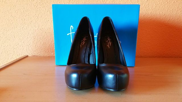 Zapatos plataforma escondida salones