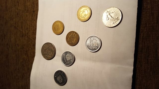 Pesetas y monedas antiguas