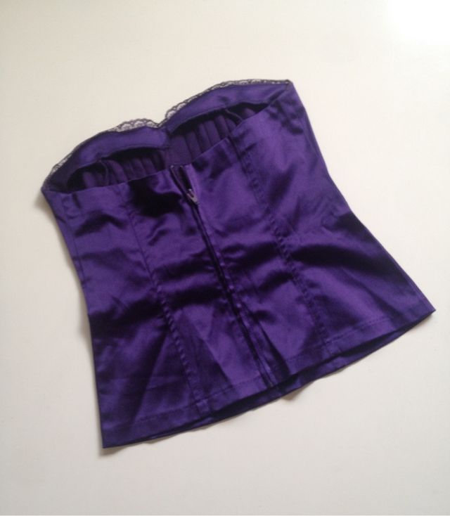 Corpiño morado