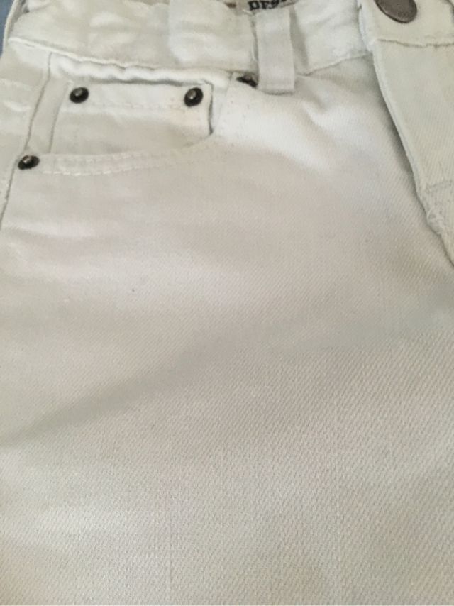 Pantalones talla cuatro