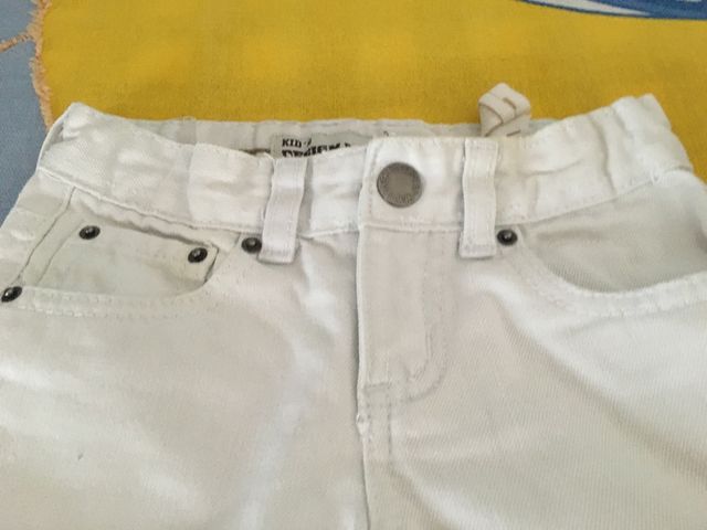 Pantalones talla cuatro