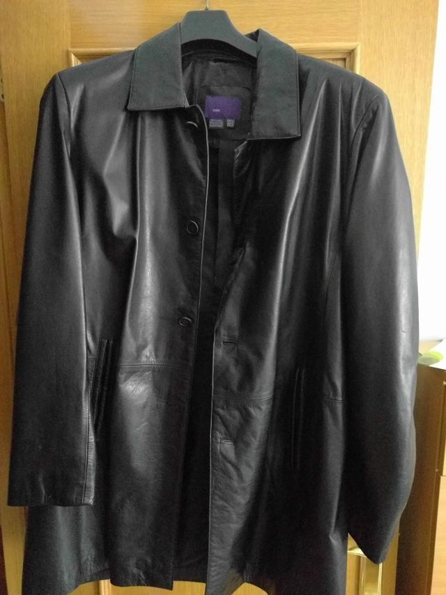 Chaqueta hombre de cuero tres cuartos de segunda mano por 45 € en ... Chaqueta hombre de cuero tres cuartos de segunda mano por 45 € en ...