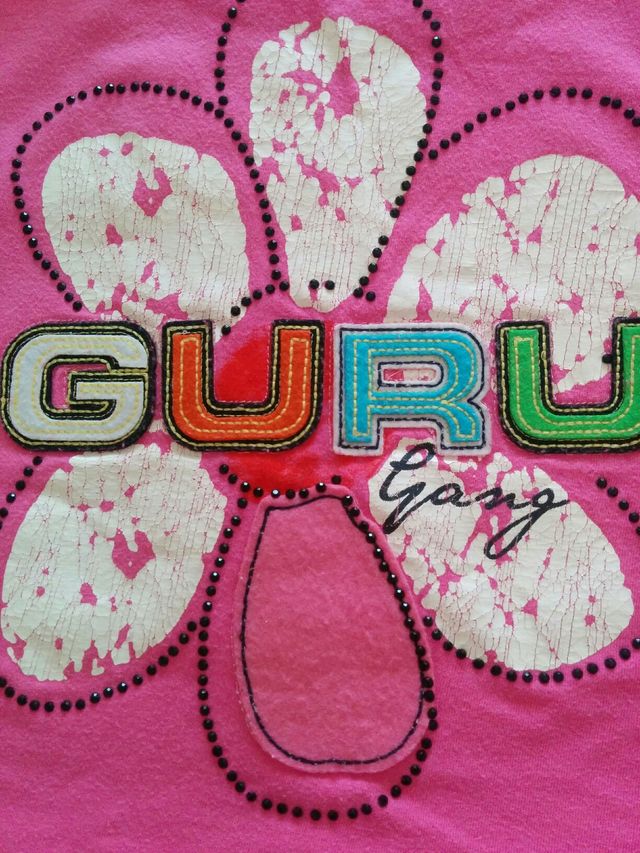 camiseta Guru rosa talla M
