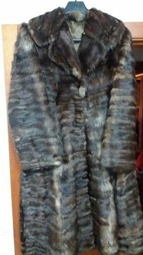 Abrigo auténtico de piel de zorro plateado