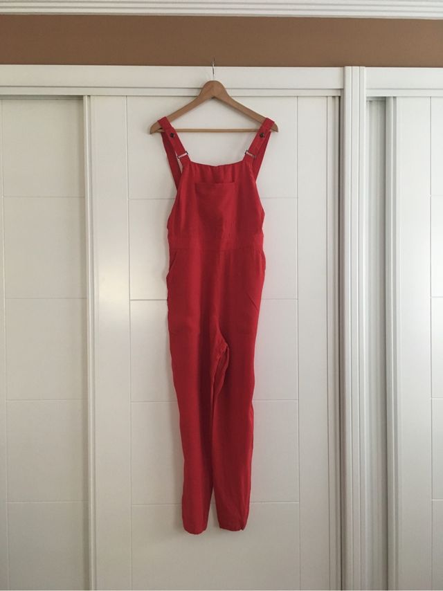 Mono rojo Asos