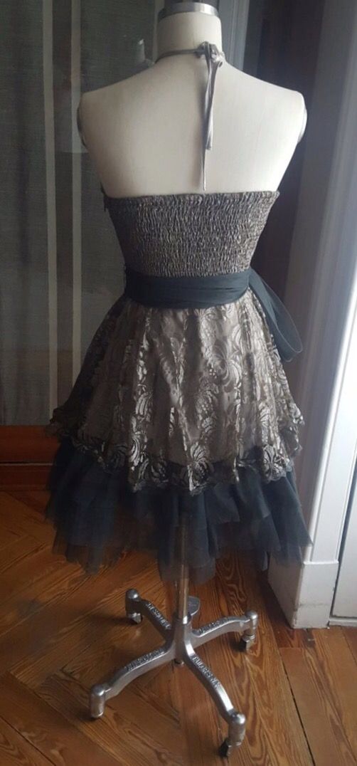 Vestido de fiesta gris y plata