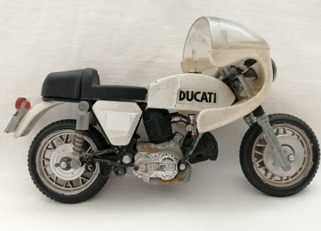 Tres Motos años 60.