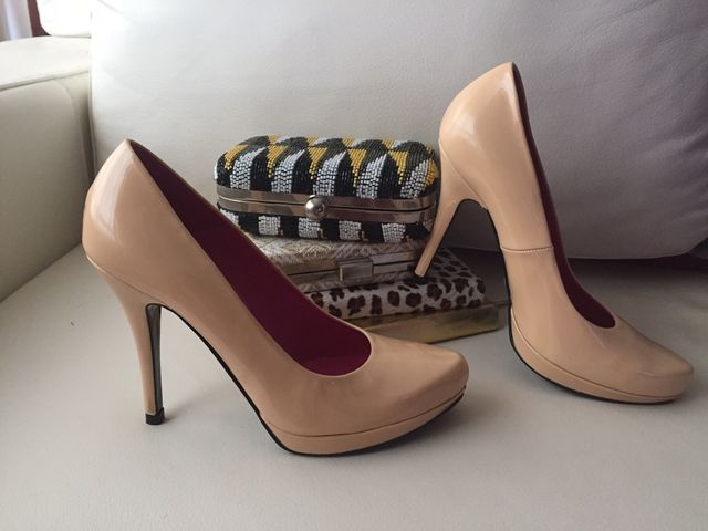 Zapatos de piel beige