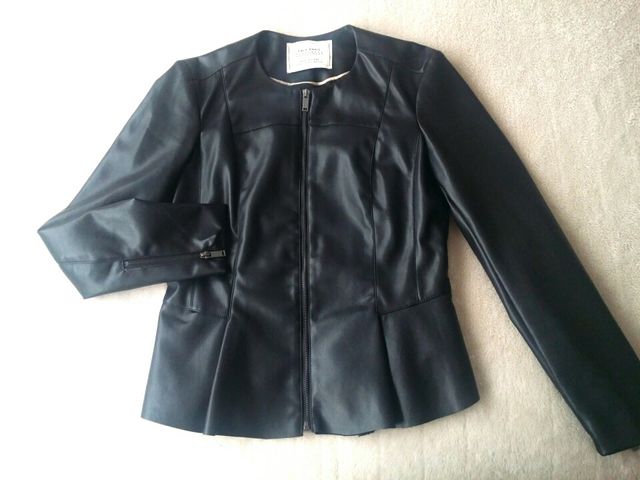 cazadora peplum zara sin estrenar