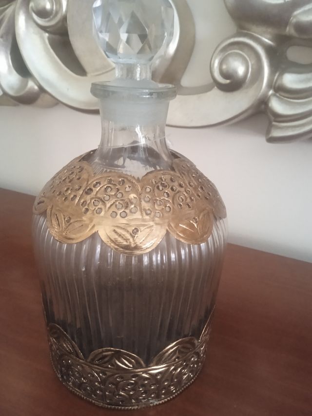 Botella licorera cristal, metal